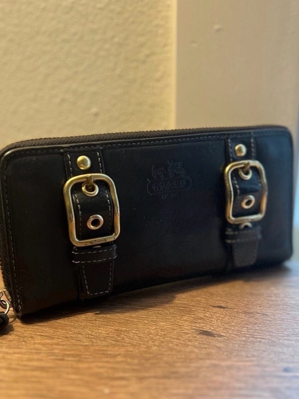 2008 Coach Legacy Zoe Black Leather Double Buckle Zip Around Accordion Wallet